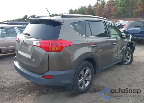 2015 Toyota Rav4 Xle z USA, uszkodzony, nr VIN JTMRFREV0FD154997